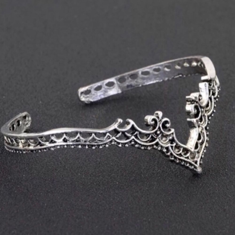 2 BOHO Silver BRACELET CUFF carved ETHNIC wrist - Picture 2 of 2